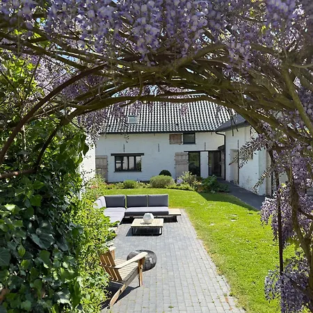 Guest house We Cassel