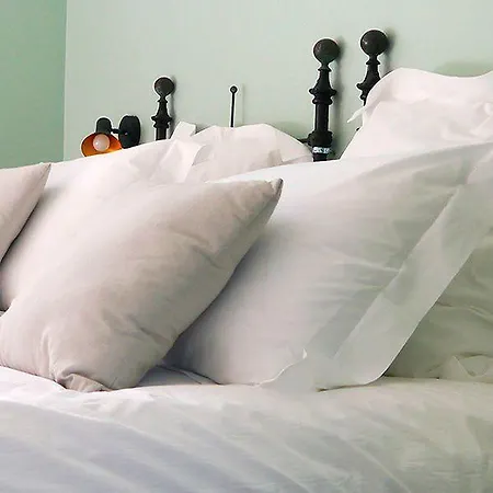 בית הארחה We 3*