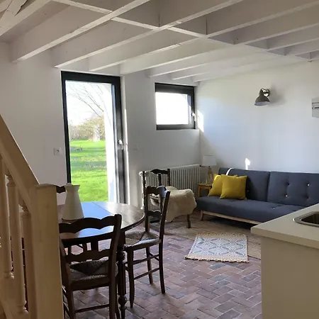 We בית הארחה 3*